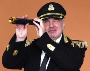 Daar is de Stoomboot