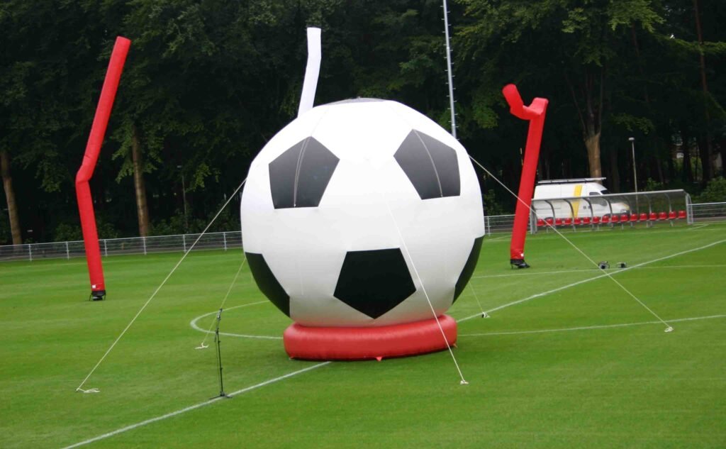 Reuze opblaas voetbal