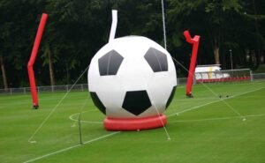 Reuze opblaas voetbal